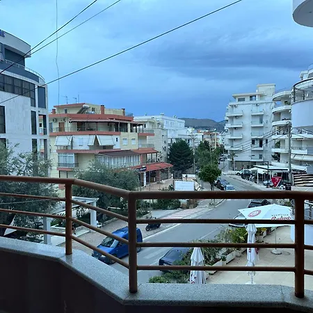 Vespa 2 Sarande